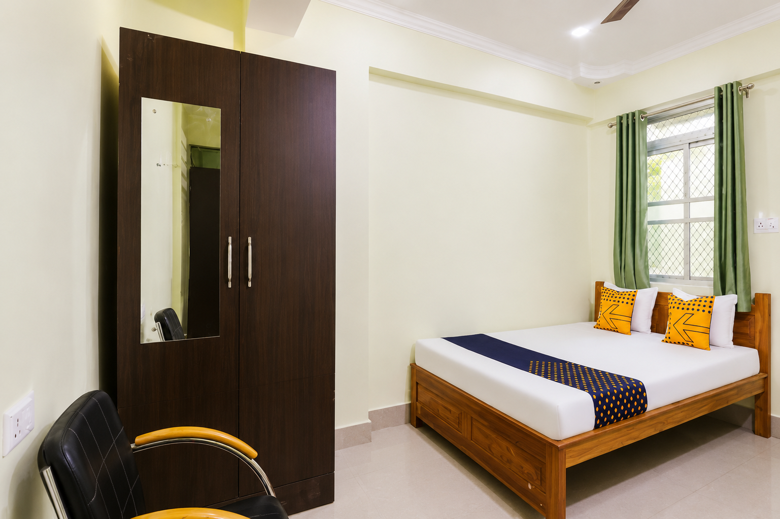 Dhanbad — Priyal Deluxe (AC) — signature angle