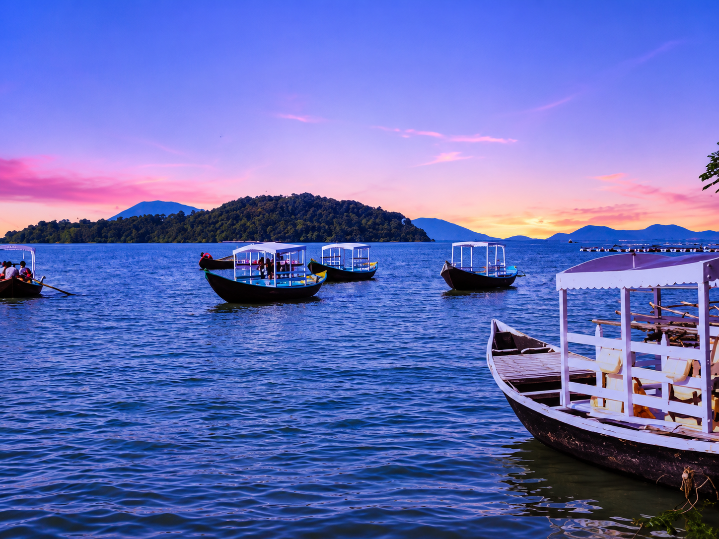 Maithon Dam — day view for guests